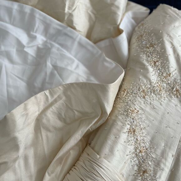 Zirc for Impressions NWT formal dress with beading, small train size 10 - Picture 12 of 15